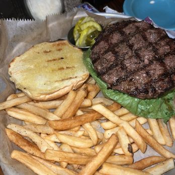 Uno Pizzeria & Grill - Pizza Near Me - Orlando, Florida