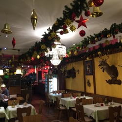 Haucks Grill-Restaurant - Decorated for Christmas