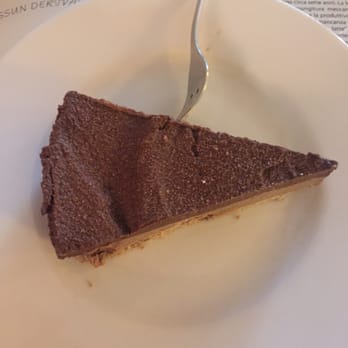 Dolce Vegan - Mouse cake (mine was a bit frozen) delious - Vegan Near Me - Florence, FI