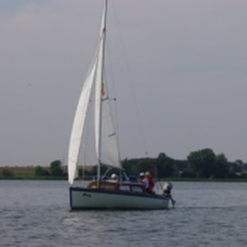Jollenkreuzer-Charter.de - Hotels & Travel Near Me - Potsdam, BB