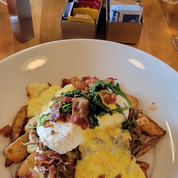 Dakota Dunes Resort - Wild Board Breakfast Poutine - Resorts Near Me - Whitecap, Saskatchewan