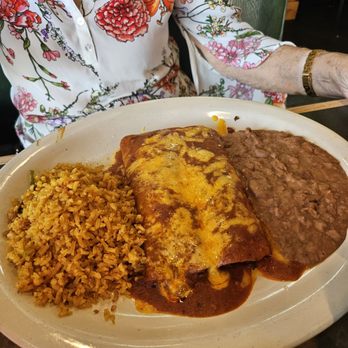 Caminos Mexican cafe - Ground beef enchiladas - Mexican Near Me - College Station, Texas