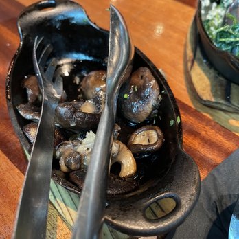 Nusr-Et Steakhouse - Mushrooms - Steakhouses Near Me - Miami, Florida Nusr-Et Steakhouse - Mushrooms - Steakhouses Near Me - Miami, Florida