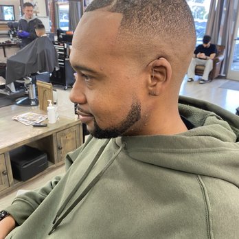 Bridge City Barbers - My barber Bennie gave me a bald-fade style cut with moon part on top and i liked it and i like how the way he trimmed my beard too. - Barbers Near Me - Rialto, California Bridge City Barbers - My barber Bennie gave me a bald-fade style cut with moon part on top and i liked it and i like how the way he trimmed my beard too. - Barbers Near Me - Rialto, California
