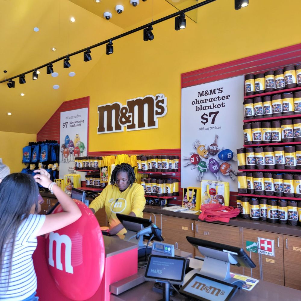 M&M'S World - Chocolatiers & Shops Near Me - Las Vegas, Nevada M&M'S World - Chocolatiers & Shops Near Me - Las Vegas, Nevada