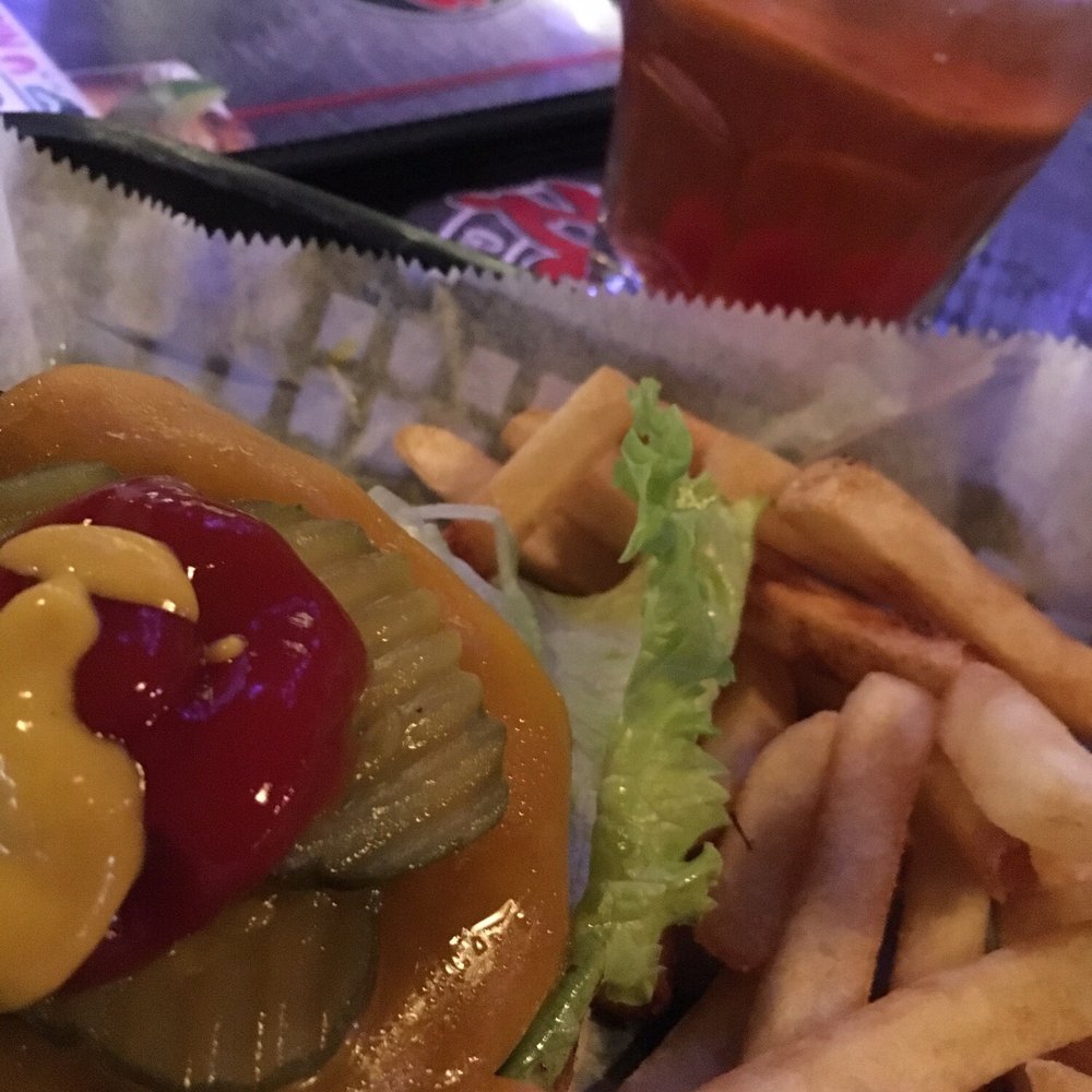 Pete's Garage Bar - Juicy burger, good old fashioned at a reasonable price. Yep, my kind of place! - Bars Near Me - Oshkosh, Wisconsin Pete's Garage Bar - Juicy burger, good old fashioned at a reasonable price. Yep, my kind of place! - Bars Near Me - Oshkosh, Wisconsin