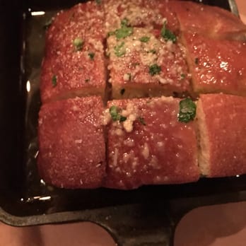 Scaddabush - Garlic bread - Italian Near Me - Richmond Hill, Ontario Scaddabush - Garlic bread - Italian Near Me - Richmond Hill, Ontario