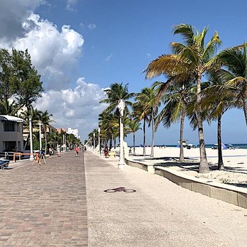Hollywood Beach - Beaches Near Me - Hollywood, Florida