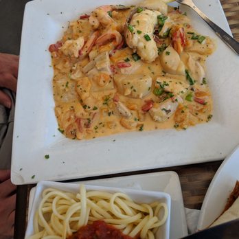 Hobo's Cafe - New American Near Me - Key Largo, Florida