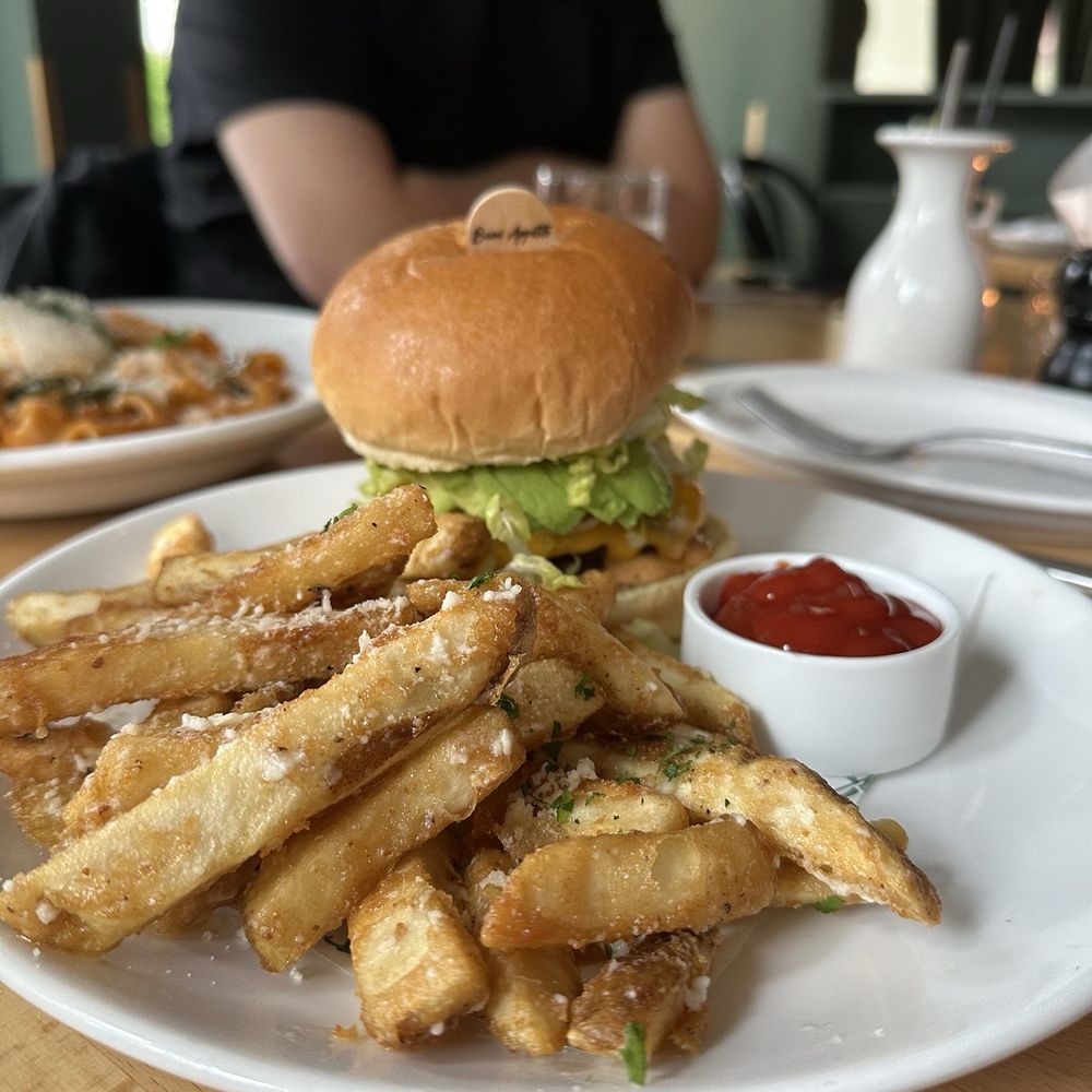 Fumo Kips Bay - Fumo Burger & Truffle Fries - New American Near Me - New York, New York
