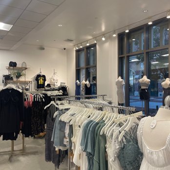 Kaitlyn Clothing - Women's Clothing Near Me - Los Angeles, California Kaitlyn Clothing - Women's Clothing Near Me - Los Angeles, California