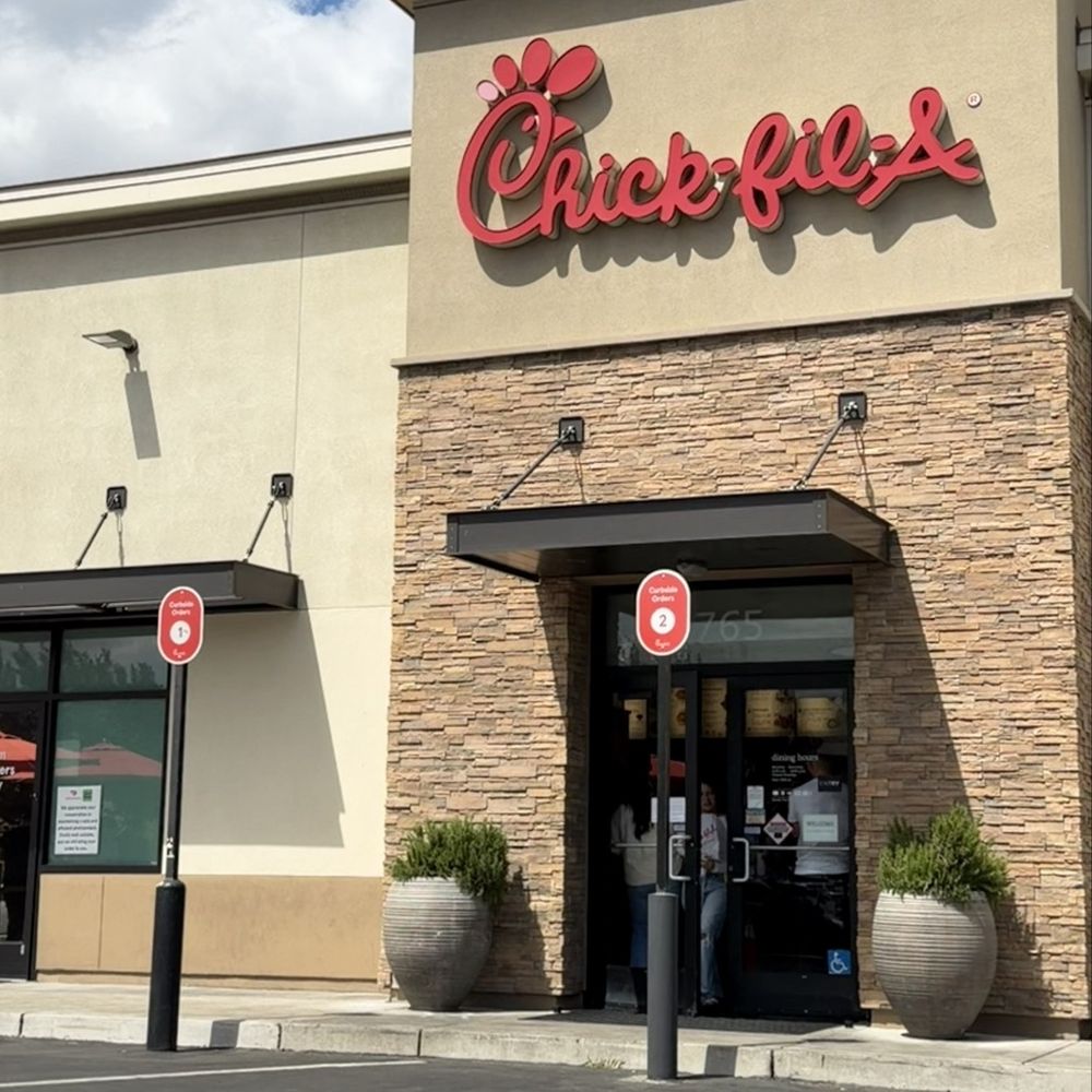 Chick-fil-A - Fast Food Near Me - Fresno, California
