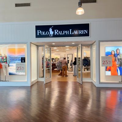 Riverwalk Outlets by null