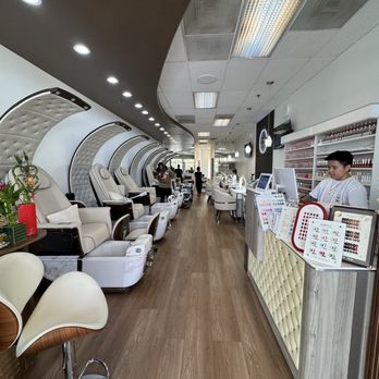 Metime Nails Lounge - Nail Salons Near Me - Chino Hills, California