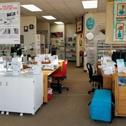 Mel's Sewing & Fabric Center - Bernina & Baby Lock Machines