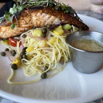 Ebb & Flow - Salmon - Cocktail Bars Near Me - Plano, Texas