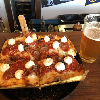 Blue Pan Pizza - Brooklyn Bridge and Bells Two Hearted - Pizza Near Me - Denver, Colorado Blue Pan Pizza - Brooklyn Bridge and Bells Two Hearted - Pizza Near Me - Denver, Colorado