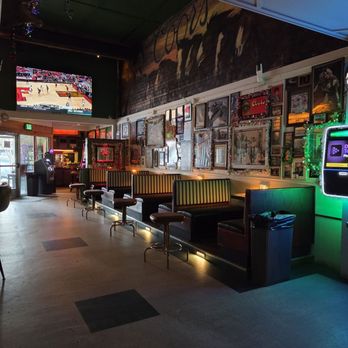 5 Points Liquor Lounge - Dive Bars Near Me - Jacksonville, Florida 5 Points Liquor Lounge - Dive Bars Near Me - Jacksonville, Florida