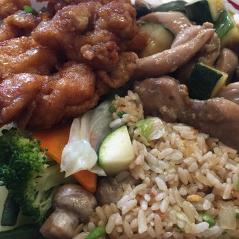 Honolulu Kitchen - Garlic fried rice, mixed veggies, garlic chicken, and chicken with mushroom and zucchini - Chinese Near Me - Waipahu, Hawaii Honolulu Kitchen - Garlic fried rice, mixed veggies, garlic chicken, and chicken with mushroom and zucchini - Chinese Near Me - Waipahu, Hawaii