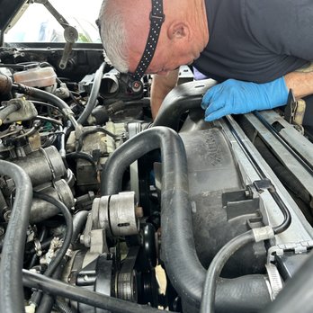 John Sadler's Auto Repair - John Sadler grinding away diagnosing all the root causes of my engine stalling and not performing properly on 1991 Ford f150 - Auto Repair Near Me - Spring Valley, California John Sadler's Auto Repair - John Sadler grinding away diagnosing all the root causes of my engine stalling and not performing properly on 1991 Ford f150 - Auto Repair Near Me - Spring Valley, California