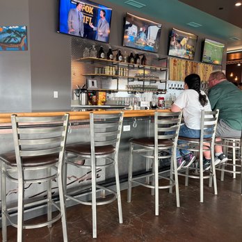 Turtle Mountain Brewing - North - Sunday at the bar. - Pizza Near Me - Rio Rancho, New Mexico Turtle Mountain Brewing - North - Sunday at the bar. - Pizza Near Me - Rio Rancho, New Mexico