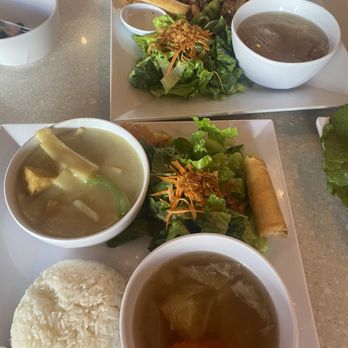 Janejira Thai Bistro - Green curry with tofu lunch special SO COMFORTING - Thai Near Me - Pasadena, California