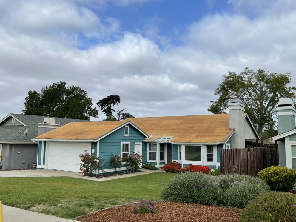 Slide of B&R Roofing & Tear Off