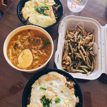 Vidad's Local Kine Grindz - Lunch - Food Trucks Near Me - Kihei, Hawaii Vidad's Local Kine Grindz - Lunch - Food Trucks Near Me - Kihei, Hawaii