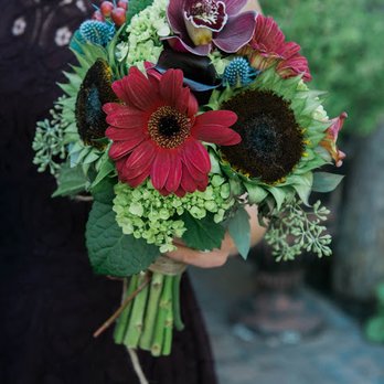 Gold Finch Florals - Floral Designers Near Me - Laguna Beach, California