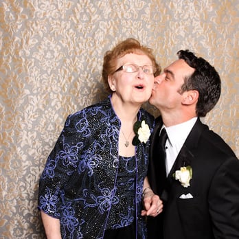 Laughing Tulips - Event Photography Near Me - Evanston, Illinois Laughing Tulips - Event Photography Near Me - Evanston, Illinois