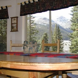Peaceful Valley Lodge Vacation Cabin - View from dining room table is breath-taking!