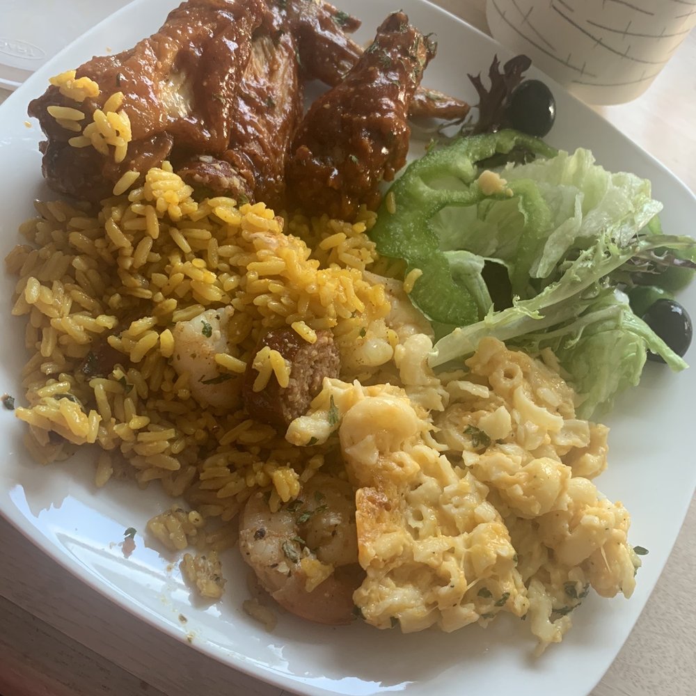 Barb's Wooden Spoon - Mac&Cheese with the thunder wings! Also we got Moonlite rice and a house salad - Burgers Near Me - Largo, Florida Barb's Wooden Spoon - Mac&Cheese with the thunder wings! Also we got Moonlite rice and a house salad - Burgers Near Me - Largo, Florida