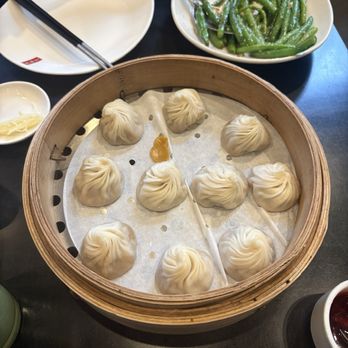 Din Tai Fung - Chicken Xiao Long Bao (10 each) - Taiwanese Near Me - Seattle, Washington Din Tai Fung - Chicken Xiao Long Bao (10 each) - Taiwanese Near Me - Seattle, Washington