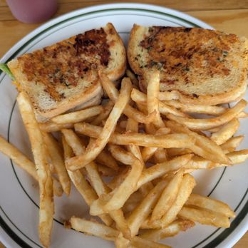Woody's Diner - Diners Near Me - Sunset Beach, California