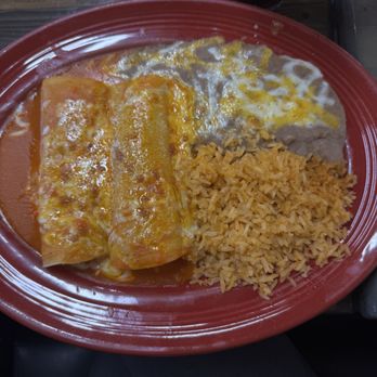 Maya Mexican Restaurant - Two chicken enchiladas very good!! - Mexican Near Me - Santa Maria, California Maya Mexican Restaurant - Two chicken enchiladas very good!! - Mexican Near Me - Santa Maria, California