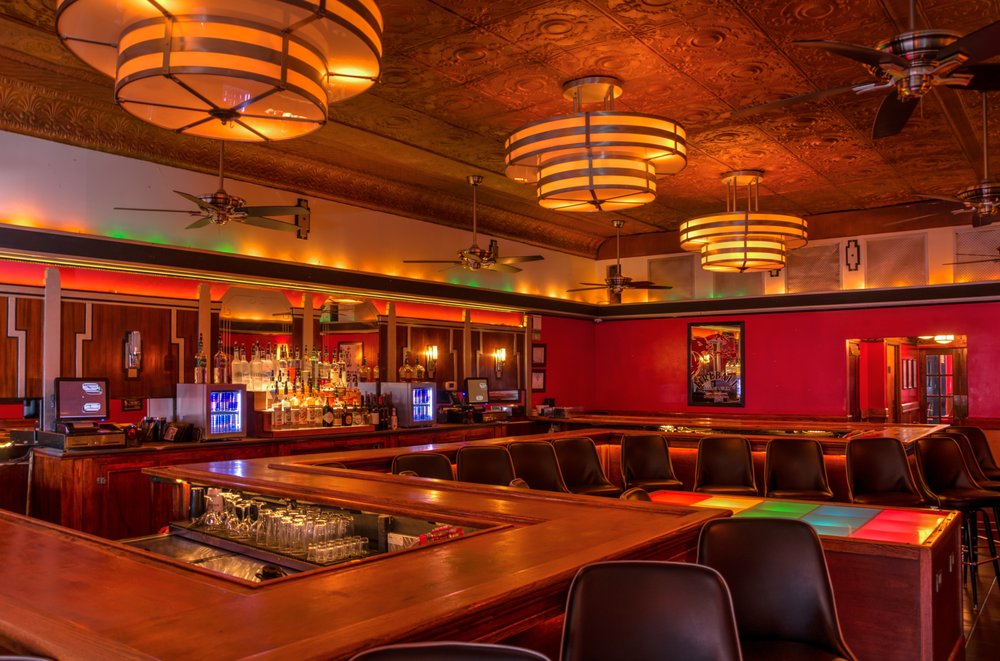 THE LUCKY HORSESHOE LOUNGE Updated July 2024 11 Photos & 70 Reviews