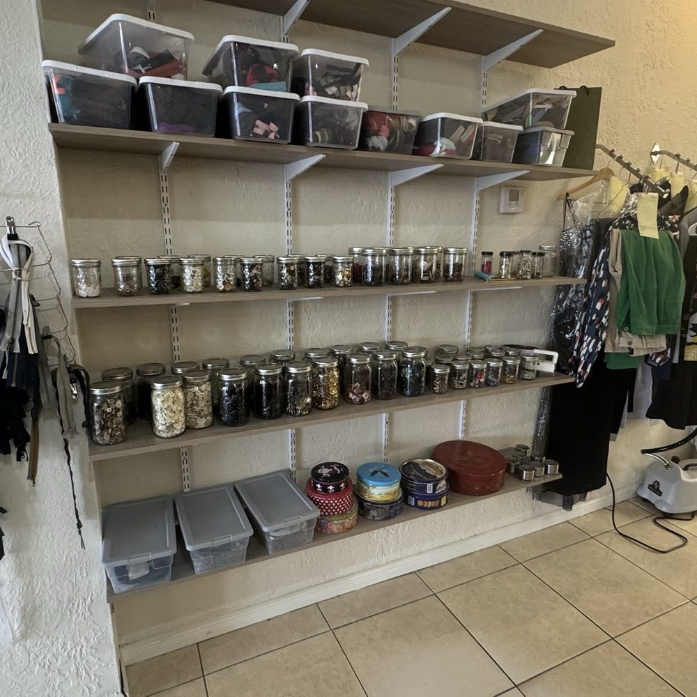 Golden Machine Alterations - Sewing & Alterations Near Me - El Paso, Texas