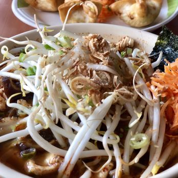 Umami Noodle Bar - Tom yum with rice noodles and shiitake - Noodles Near Me - Bangor, Maine
