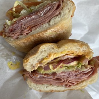 Roberto's Corner - Roberto's Italian Trio (spicy) - Delis Near Me - Ottawa, Ontario