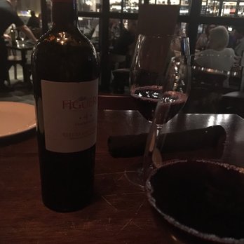 Entrevinos - Wine Bars Near Me - Carolina, Puerto Rico
