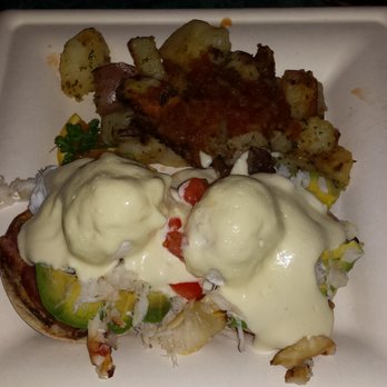 Egghead's Restaurant - Eggs Benedict with crab and avacado, yum!! - Breakfast & Brunch Near Me - Fort Bragg, California