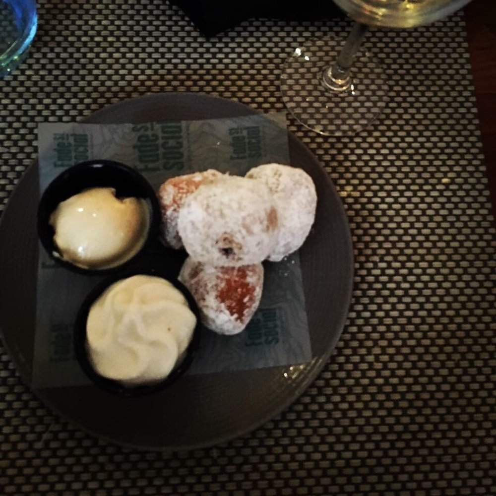 Fade Street Social Tapas Bar - Praline doughnuts, tonka bean cream, white coffee ice cream - Gastropubs Near Me - Dublin 2, D Fade Street Social Tapas Bar - Praline doughnuts, tonka bean cream, white coffee ice cream - Gastropubs Near Me - Dublin 2, D