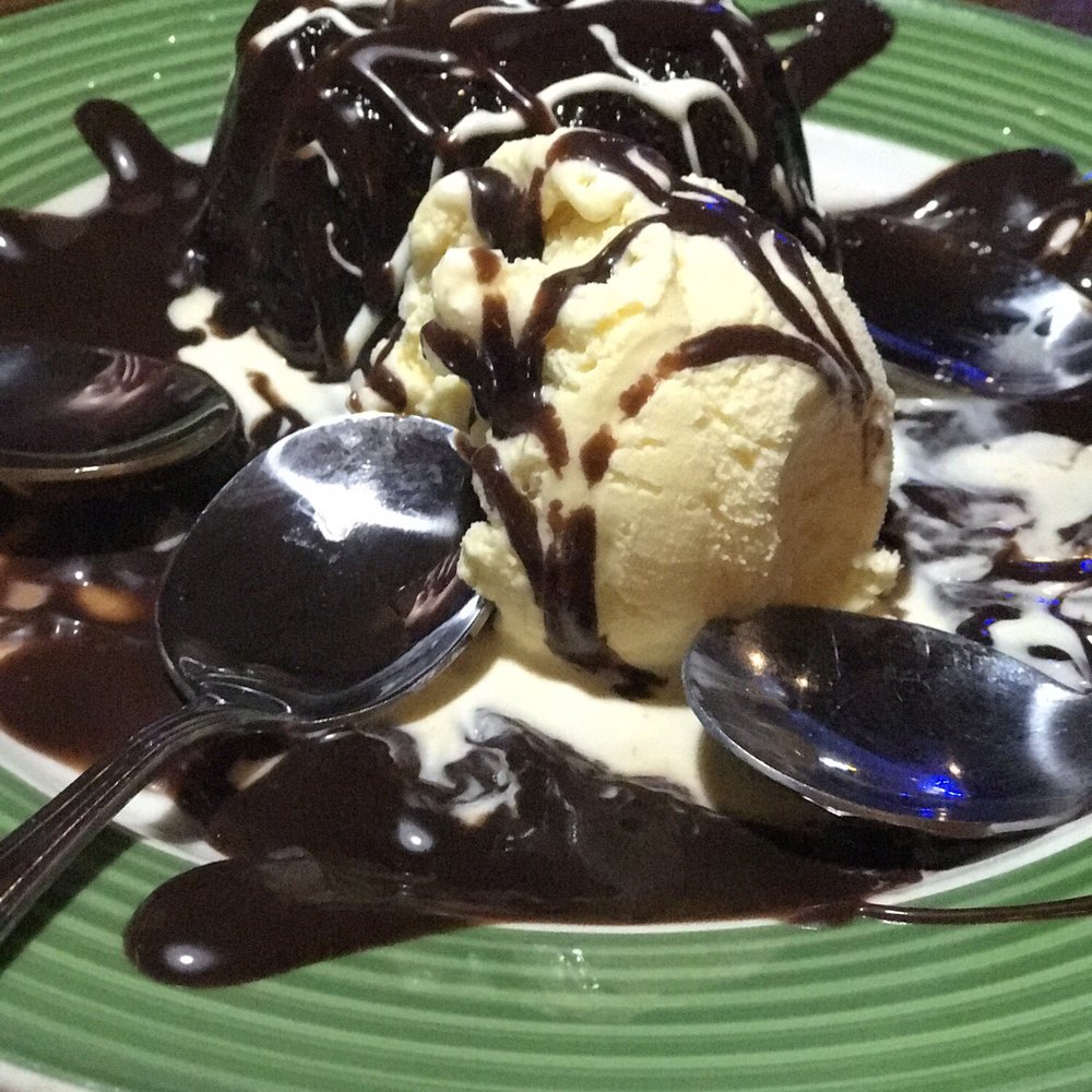 Applebee's Grill + Bar - Sports Bars Near Me - Red Bluff, California
