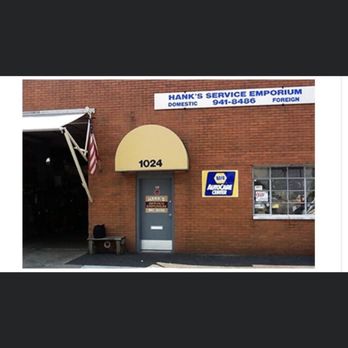 Hank's Service Center - Front of Hank's Service - Auto Repair Near Me - Ridgefield, New Jersey Hank's Service Center - Front of Hank's Service - Auto Repair Near Me - Ridgefield, New Jersey