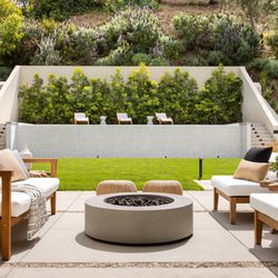 Third Wall Photography - Luxury Yard