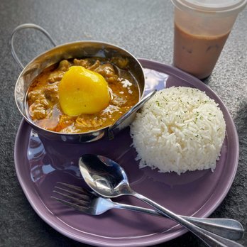 Good Catch Cafe - Good Catch Cafe - Curry Beef Brisket (E03) with complimentary milk tea - Hong Kong Style Cafe Near Me - Markham, Ontario Good Catch Cafe - Good Catch Cafe - Curry Beef Brisket (E03) with complimentary milk tea - Hong Kong Style Cafe Near Me - Markham, Ontario