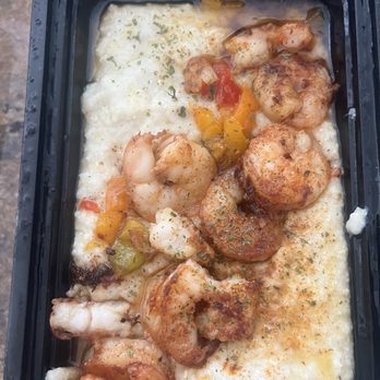 Straightlaw Cooking & Catering - Shrimp and Grits - Absolutely mouth watering and seasoned to perfection! GREAT PORTIONS - Diners Near Me - CHICAGO, Illinois Straightlaw Cooking & Catering - Shrimp and Grits - Absolutely mouth watering and seasoned to perfection! GREAT PORTIONS - Diners Near Me - CHICAGO, Illinois
