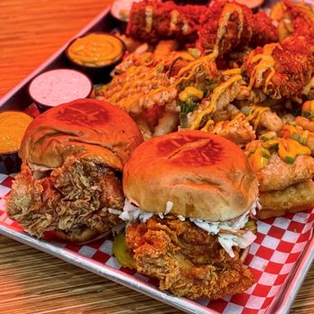 Penny's Hot Chicken - Epic Nashville Platter - Sandwiches Near Me - Toronto, Ontario Penny's Hot Chicken - Epic Nashville Platter - Sandwiches Near Me - Toronto, Ontario