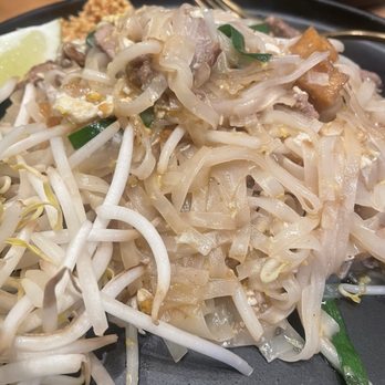 Manaao - Pad Thai - Thai Near Me - Tustin, California Manaao - Pad Thai - Thai Near Me - Tustin, California