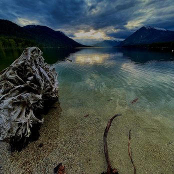 Lake Wenatchee State Park - Lake Wenatchee - cold and dramatic weather - Parks Near Me - Leavenworth, Washington Lake Wenatchee State Park - Lake Wenatchee - cold and dramatic weather - Parks Near Me - Leavenworth, Washington